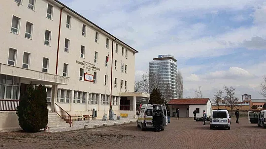 Annesini bıçaklayan eski eşi için mahkemede bakın ne istedi?