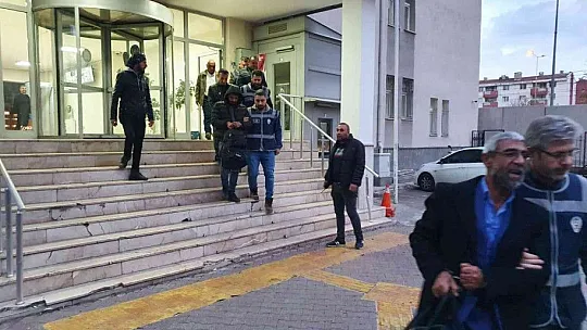Polisten kaçamadılar