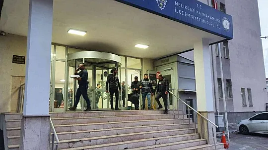 Polisten kaçamadılar