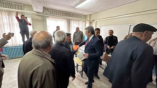 Ataş: 'Sandıktan ne çıkarsa çıksın milli iradeye herkesin sonuna kadar saygı duyacağına inanıyorum'