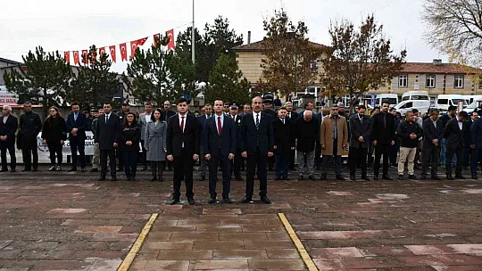 Tomarza'da Atatürk saygıyla anıldı...
