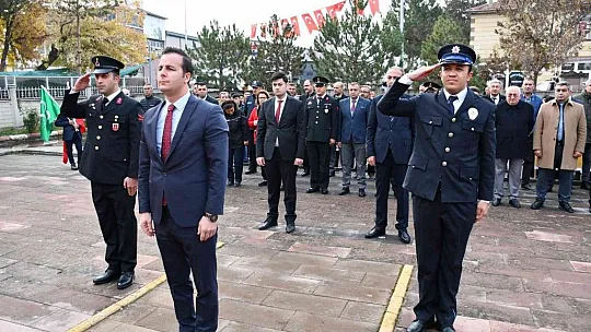 Tomarza'da Atatürk saygıyla anıldı...