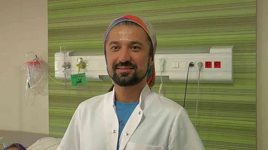 Protez ameliyatı olmuştu! Ayşe teyzenin bacağı kesilmeden kurtarıldı!