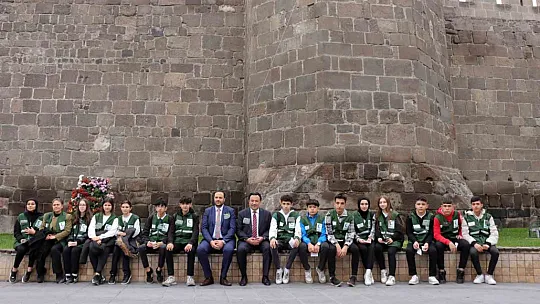 Müdür sokağa indi! Vatandaşlara bakın ne anlattı...