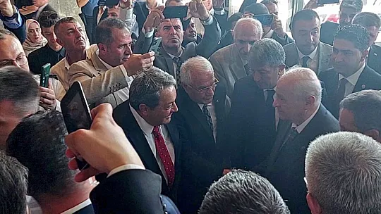 MHP Lideri Bahçeli Kayseri'ye geldi! AK Parti'den dikkat çeken karşılama...