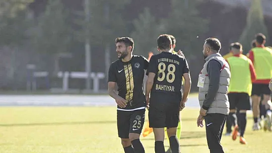 Bahtiyar Dolma golle tanıştı