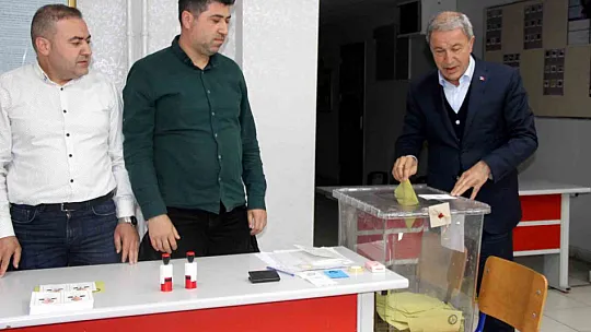 Akar: Karara saygı duyacağız...