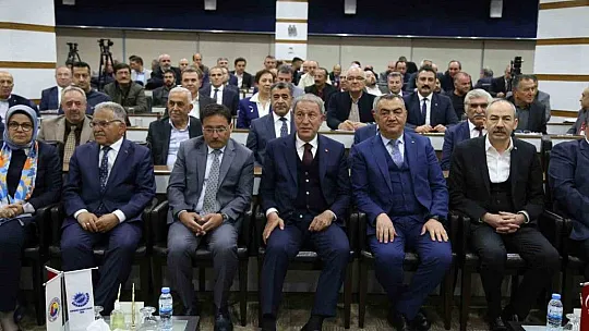 Bakan Akar'dan PKK ve Kürt açıklaması