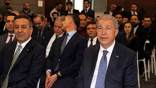 Bakan Akar: Önemli mesafeler kat ettik, çok şükür