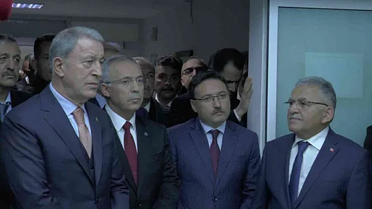 Bakan Akar: Sağlık başımıza geldiği zaman hepimiz hastane ve doktor peşinde koşuyoruz!