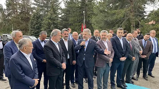 Milli Savunma Bakanı Hulusi Akar Kayseri Şeker'i ziyaret etti...