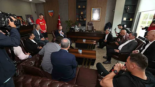 Bakan Akar'dan Kayserispor'un Yunan stoperine büyük sürpriz