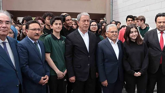 Akar'dan, öğrencilere tavsiye
