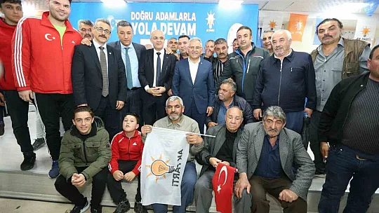 Bakan Akar üst üste iki müjdeli haber verdi
