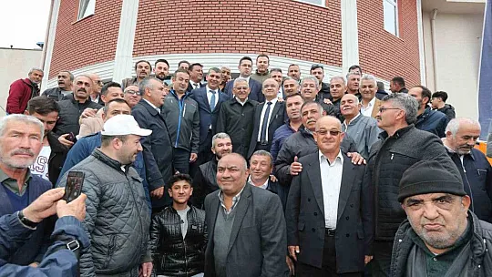 Bakan Akar üst üste iki müjdeli haber verdi