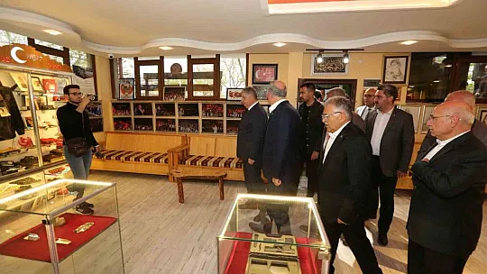 Akar ve Büyükkılıç'tan şehit ailesine ziyaret...