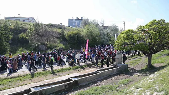 Yürüyüşe katıldılar...