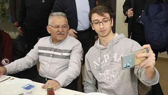 Bakan Kasapoğlu'dan telekonferanslı teşekkür!