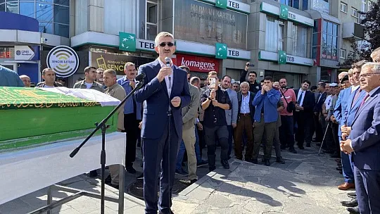 Bakan Özer, Kayseri'de cenaze namazına katıldı