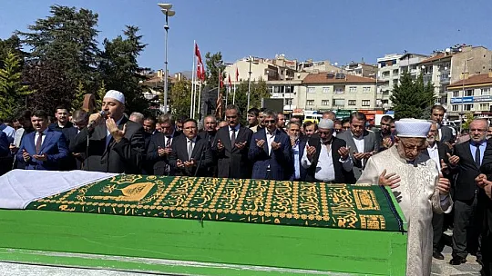Bakan Özer, Kayseri'de cenaze namazına katıldı