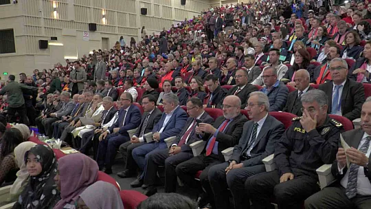 'Devasa bütçeler verdiğiniz insanlar şehrin temel ihtiyaçlarını bilmiyor'