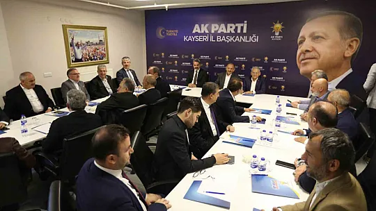 Bakan Özhaseki Ve Başkan Büyükkılıç, AK Parti Kayseri İl Başkanlığı İstişare Toplantısı'na katıldı