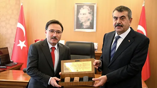 Kayseri eğitimini Bakana anlattılar...