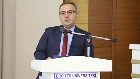 Kaymakcı, ERÜ'de akademisyenler ve öğrencilerle buluştu
