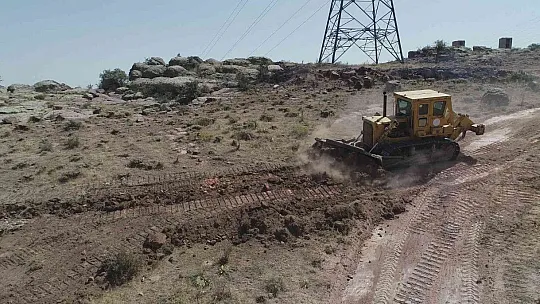 Başakpınar'a 10 kilometrelik yeni tarım yolu