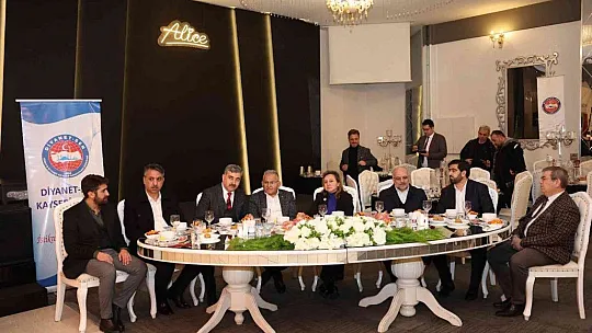Büyükkılıç: Değişik kıyafetler, renkler, yaşantılar olabilir! Önemli olan bizim yaşantımız