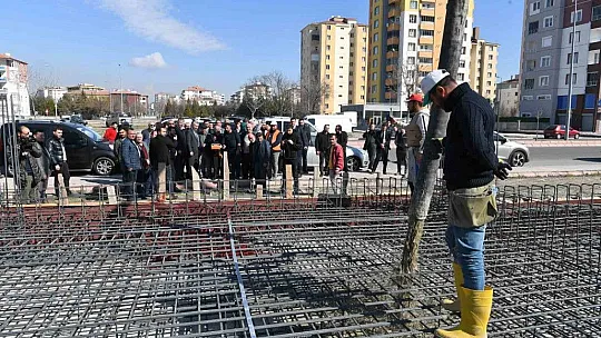 Büyükkılıç: Kayseri'miz her yerde hayırseverlerimizle anılıyor