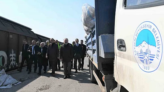Tren Garı'ndaki yardım çalışmaları sürüyor