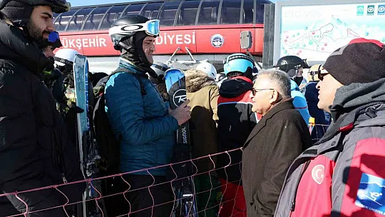 Erciyes Kayak Merkezi'ne büyük ilgi var