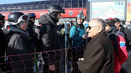 Büyükkılıç: Türkiye'nin her yerinden Erciyes'e geliyorlar