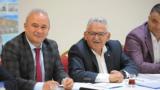 MHP'li Başkan, Muhtarları Büyükkılıç için şahit tuttu!