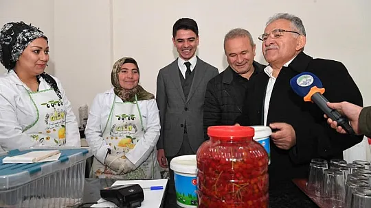 Başkan Büyükkılıç, Akkışla'da üreten kadınlarla buluştu