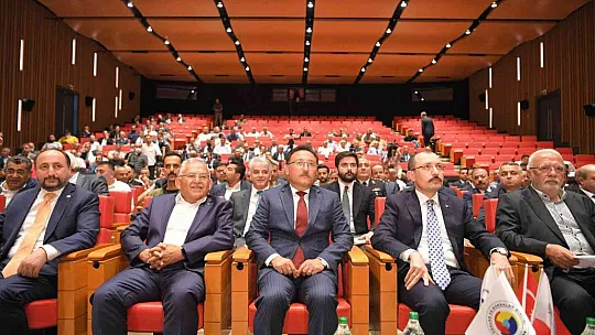 Bakan Muş, esnaf müzesini gezdi