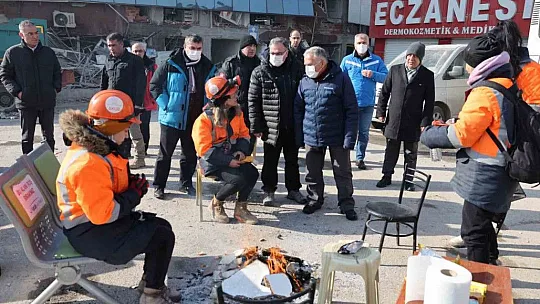 Başkanlar, deprem bölgesinde...