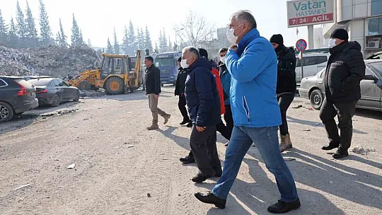 Başkanlar, deprem bölgesinde...