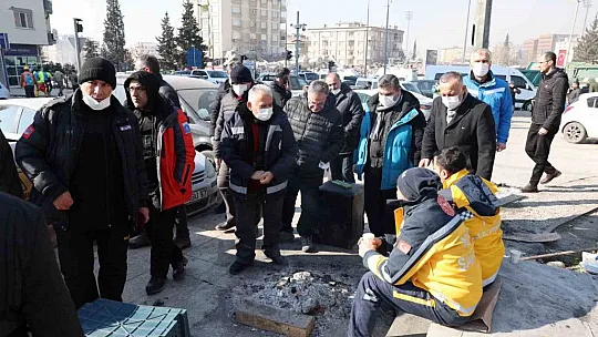 Başkanlar, deprem bölgesinde...