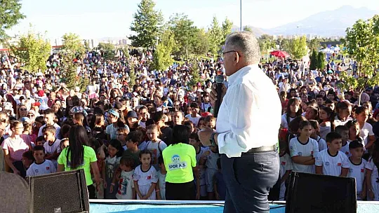 Büyükkılıç, gençlere seslendi!