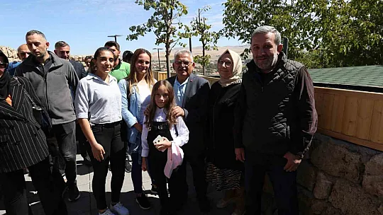 Başkan Büyükkılıç, Cam Terasta manzarayı izledi