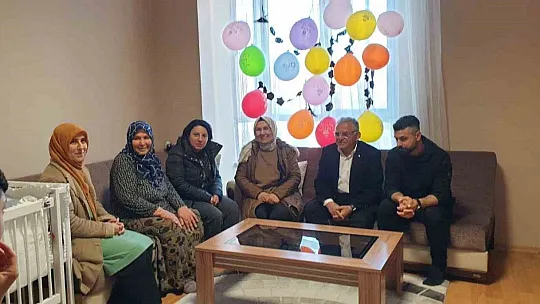 Başkan Büyükkılıç, depremzedelerin her zaman yanında