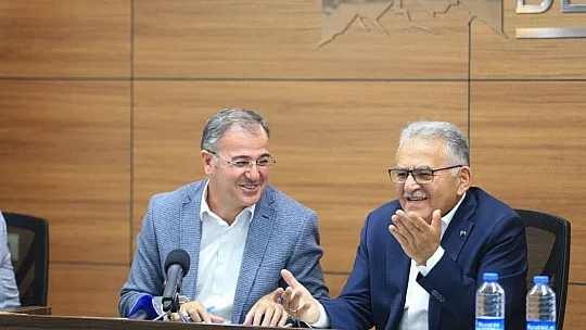 Başkanlar, Hacılar'da muhtarları dinledi: Gözbebeğimizsiniz!