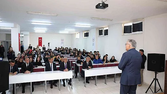 Büyükkılıç, öğrencilerle buluştu...