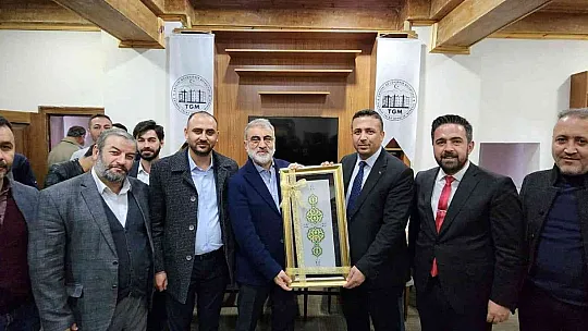 AK Parti Milletvekili Karayel, Belediyenin projelerini inceledi