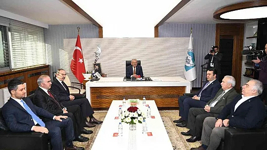 Gülsoy ve ekibinden, Başkan Büyükkılıç'a ziyaret!