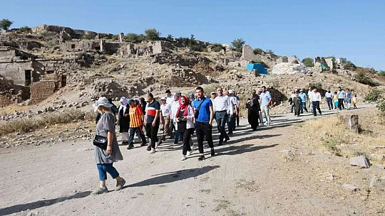 Büyükkılıç, muhtarlarla bu kez de Vadi'de buluştu!