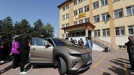 TOGG öğrencilerle buluştu