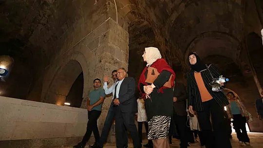 Başkan Büyükkılıç tarihi Sultan Hanı'nda